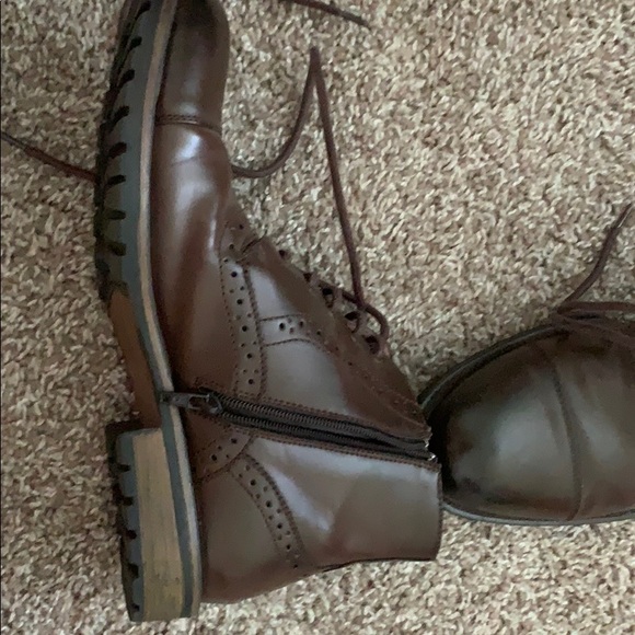 9.5 Steve Madden boots - Picture 2 of 4